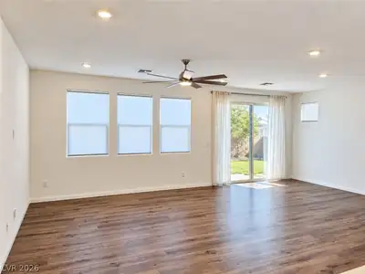 6604 Tumoulin Street Living Room