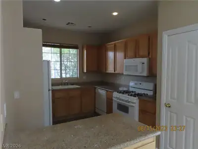 1561 Tillman Falls Avenue Kitchen