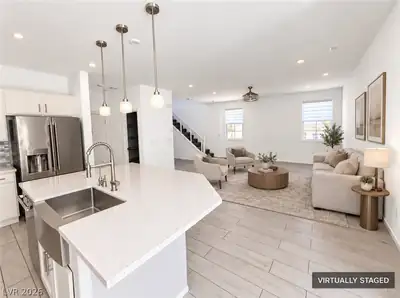 1033 Huckburn Avenue Kitchen