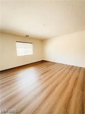 9158 Westchester Hill Avenue Living Room