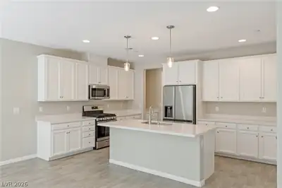 789 Cottonwood Hill Place Kitchen