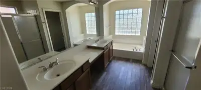 4821 Whisper Lake Avenue Primary Bathroom