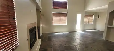 4821 Whisper Lake Avenue Living Room