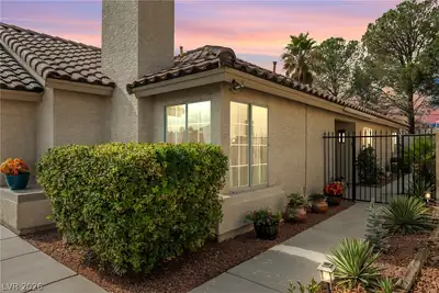 3213 Oyster Bay Street Las Vegas, NV 89117