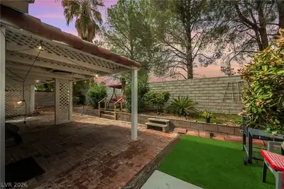 3213 Oyster Bay Street Patio