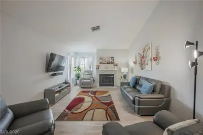 3213 Oyster Bay Street Living Room