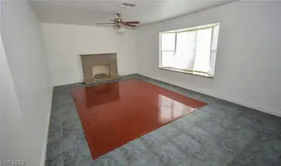 6772 Carrera Drive, Las Vegas, NV 89103 