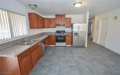 6772 Carrera Drive, Las Vegas, NV 89103 