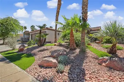 405 Breeze Way 