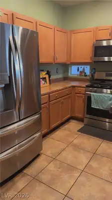 8913 Cambridge Glen Court Kitchen