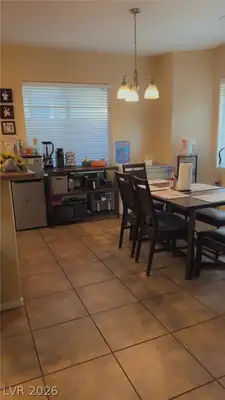 8913 Cambridge Glen Court Dining Area