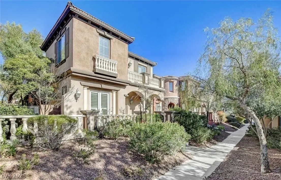2428 Granada Bluff Court