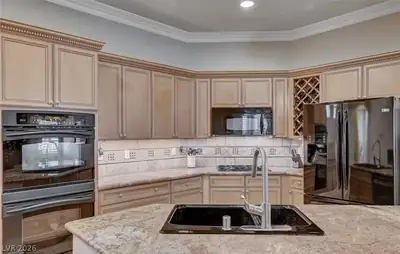2428 Granada Bluff Court Kitchen