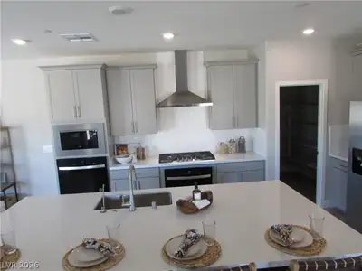 1048 Gentle Swan Street Kitchen