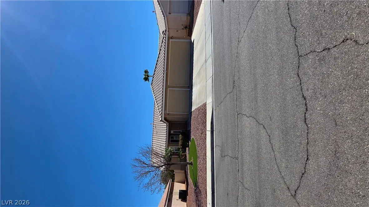 1413 Iris Kelly Avenue