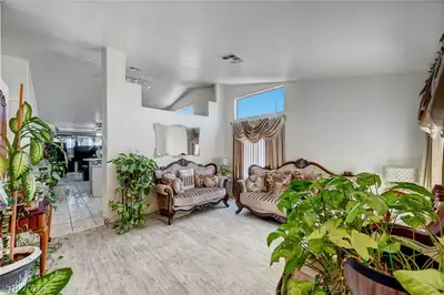 1508 Watercreek Drive Living Room