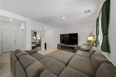 1543 Eliana Crossing Place Living Room
