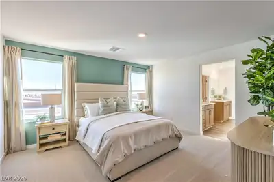 921 Alethea River Avenue Bedroom