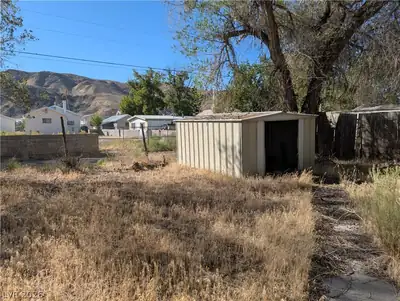 945 Lincoln Street Yard