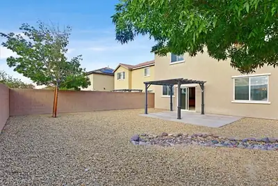 6471 Pochman Mesa Street, Las Vegas, NV 89113 Yard