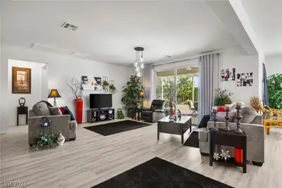 4641 Westmont Drive Living Room