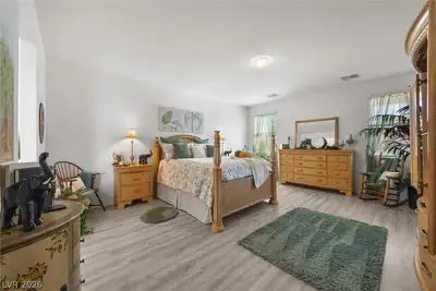 4641 Westmont Drive Bedroom