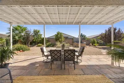 4641 Westmont Drive Patio