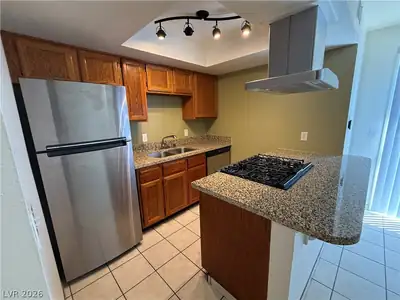 562 Sellers Place Kitchen