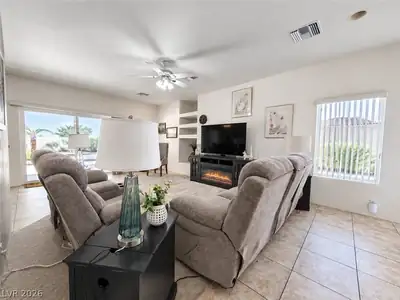 1166 Golf Club Drive Living Room
