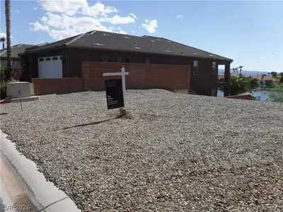 654 Paloma Circle Front of Structure