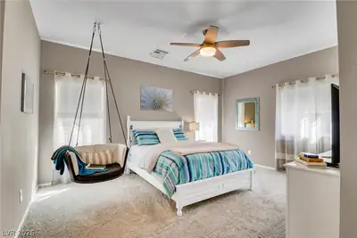 524 Shophia Skye Street 226 Bedroom