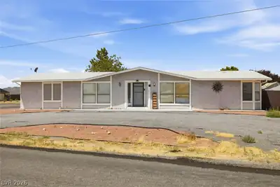 140 Fairway Street, Pahrump