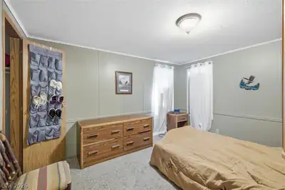 140 Fairway Street Bedroom