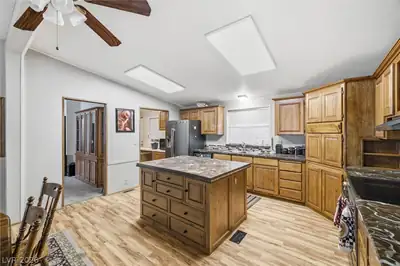 140 Fairway Street Kitchen