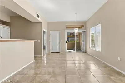 2305 West Horizon Ridge Parkway 211 Dining Area