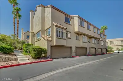 1501 Couples Street Front of Structure