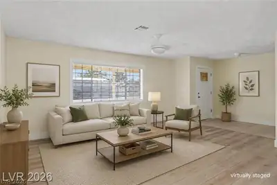 2090 Lucerne Street Living Room
