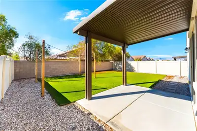 2627 Dollison Avenue Yard
