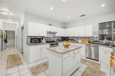 7741 Crenshaw Way Kitchen