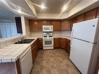 7950 West Flamingo Road 1109, Las Vegas, NV 89147 Kitchen