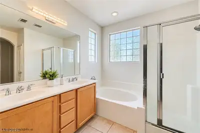 742 Aloe Yucca Avenue Primary Bathroom