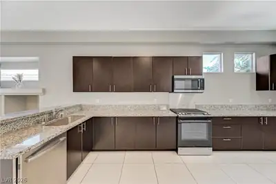 6115 Cozy Creek Street Kitchen