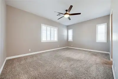 617 Comodo Street Bedroom