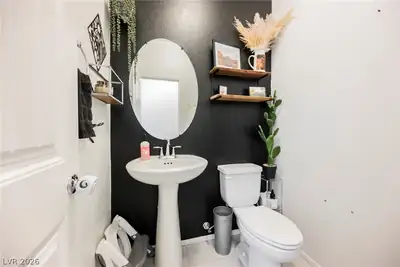 617 Our Heritage Street Bathroom