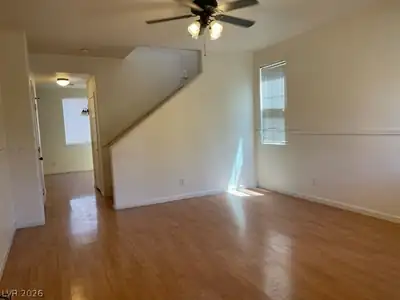 1324 Oak Village Avenue Living Room