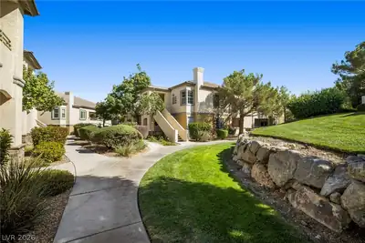 10217 King Henry Avenue 202, Las Vegas