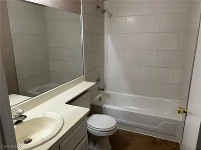 6865 Tamarus Street 202 Bathroom