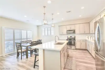 9973 Topaz Peak Court Kitchen