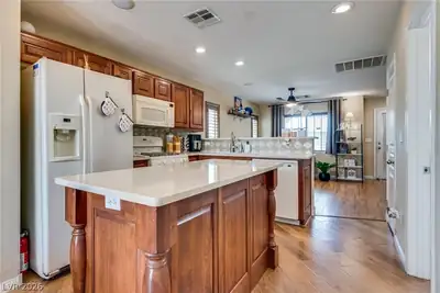5280 Judkins Drive Kitchen