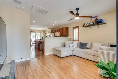 5280 Judkins Drive Living Room